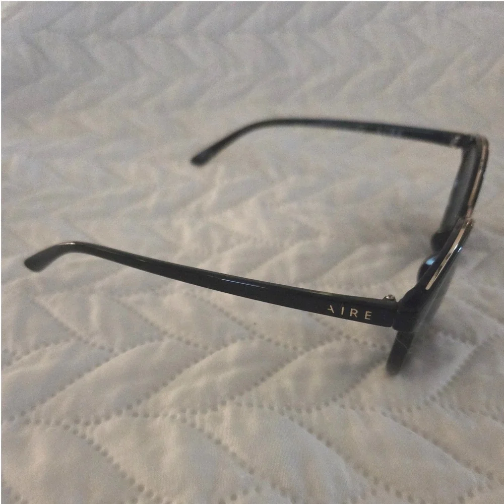 AIRE Astro V2 Round Sunglasses‎ Black Gold Recycled Plastic 2122522 NEW